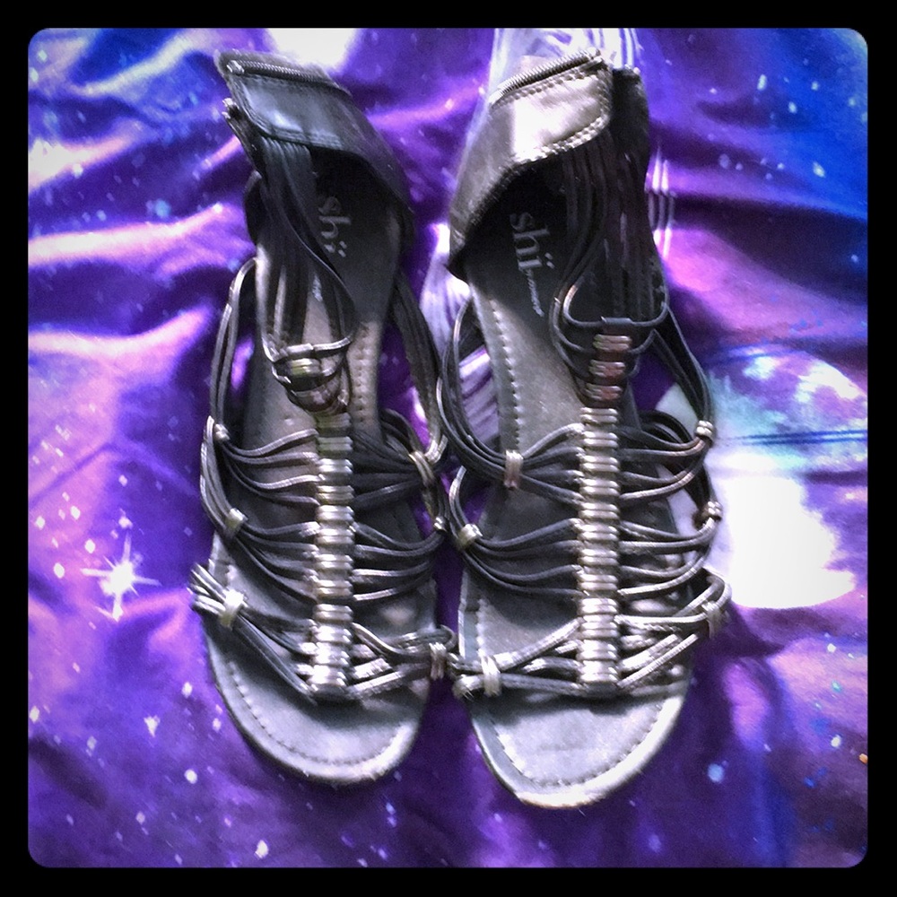 Black Shoes